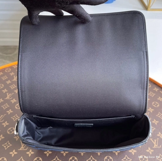 Aaa replica bags VUITTON STUDIO LOUIS MESSENGER 0725